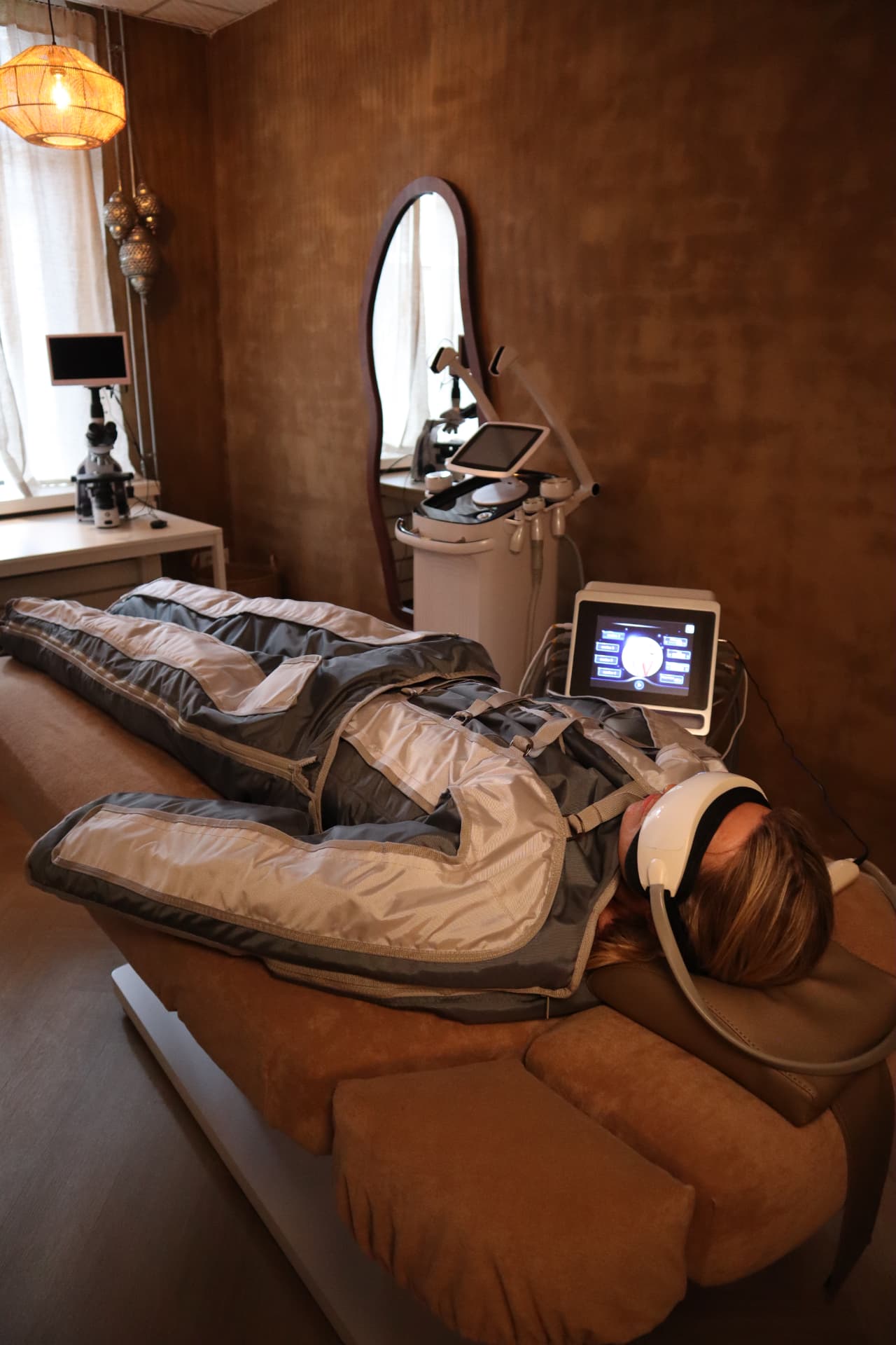 Pressotherapy